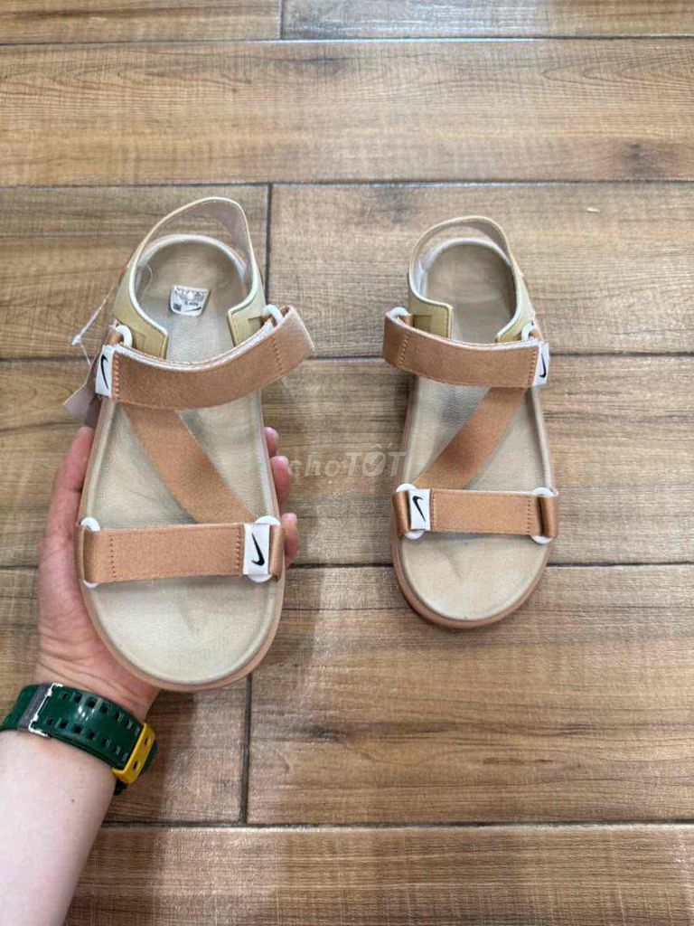 Dép sandal Nike size 41 và 42. Mua bán Giày dép tại Huyện Chương Mỹ Hà Nội được đăng bởi Store Nguyễn Thắng Thời Trang Nam hình 1
