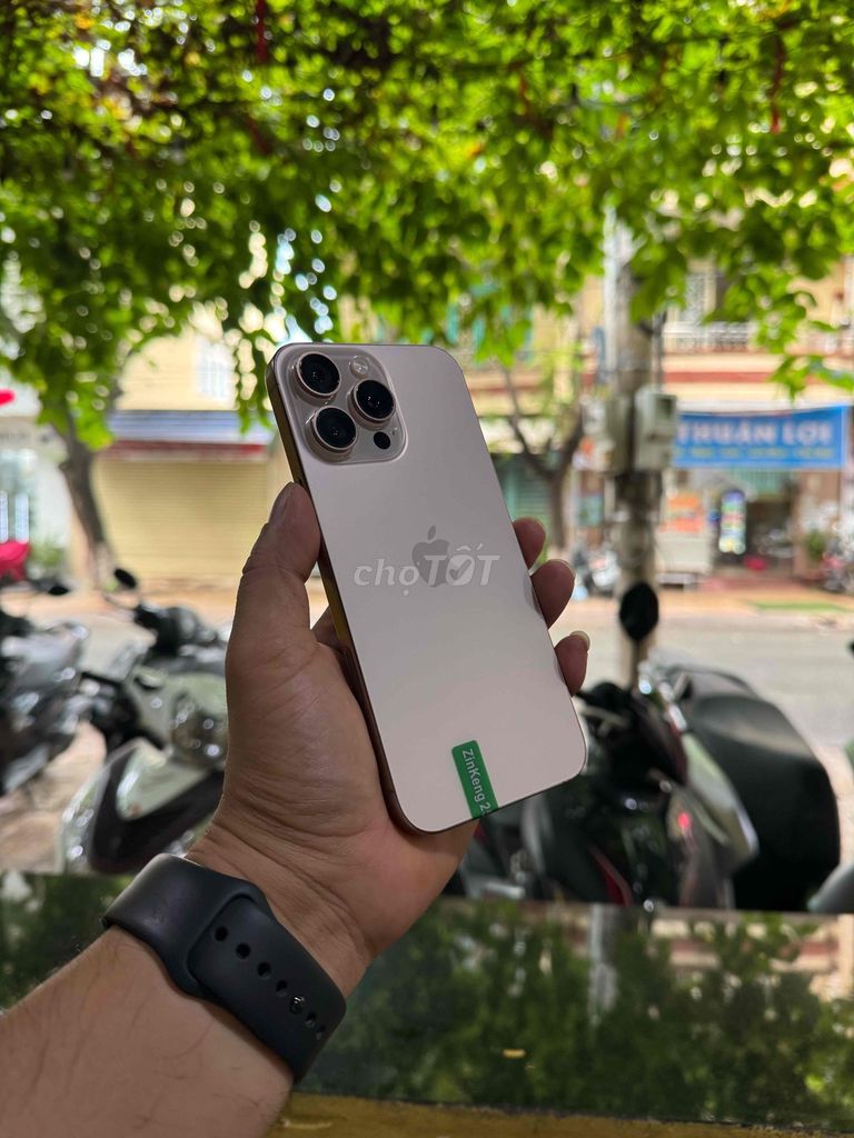Apple iPhone 16 Pro Max 256GB Vàng 99% quốc tế. Mua bán Điện thoại tại Thành phố Biên Hòa Đồng Nai được đăng bởi Vinh Trần hình 1