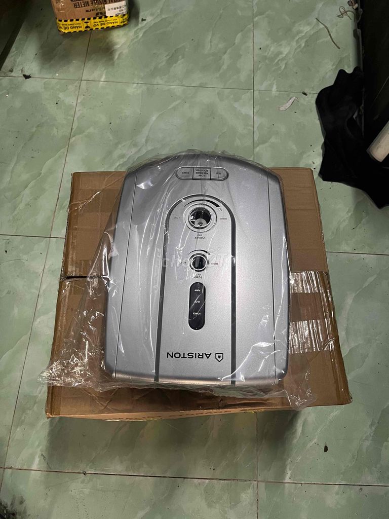 Máy tắm nóng lạnh Ariston Bạc Như mới. Mua bán Thiết bị vệ sinh, nhà tắm tại Quận Cái Răng Cần Thơ được đăng bởi NGUYÊN VAN Y hình 1