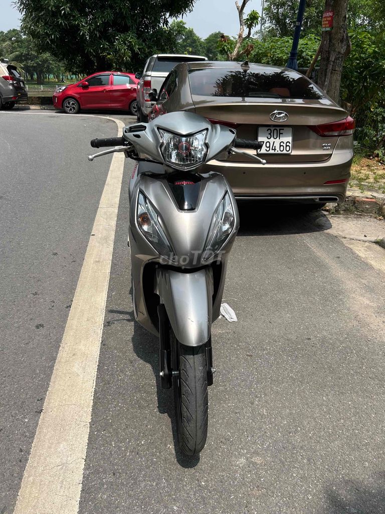 Honda Vision 2024 Xám xi măng