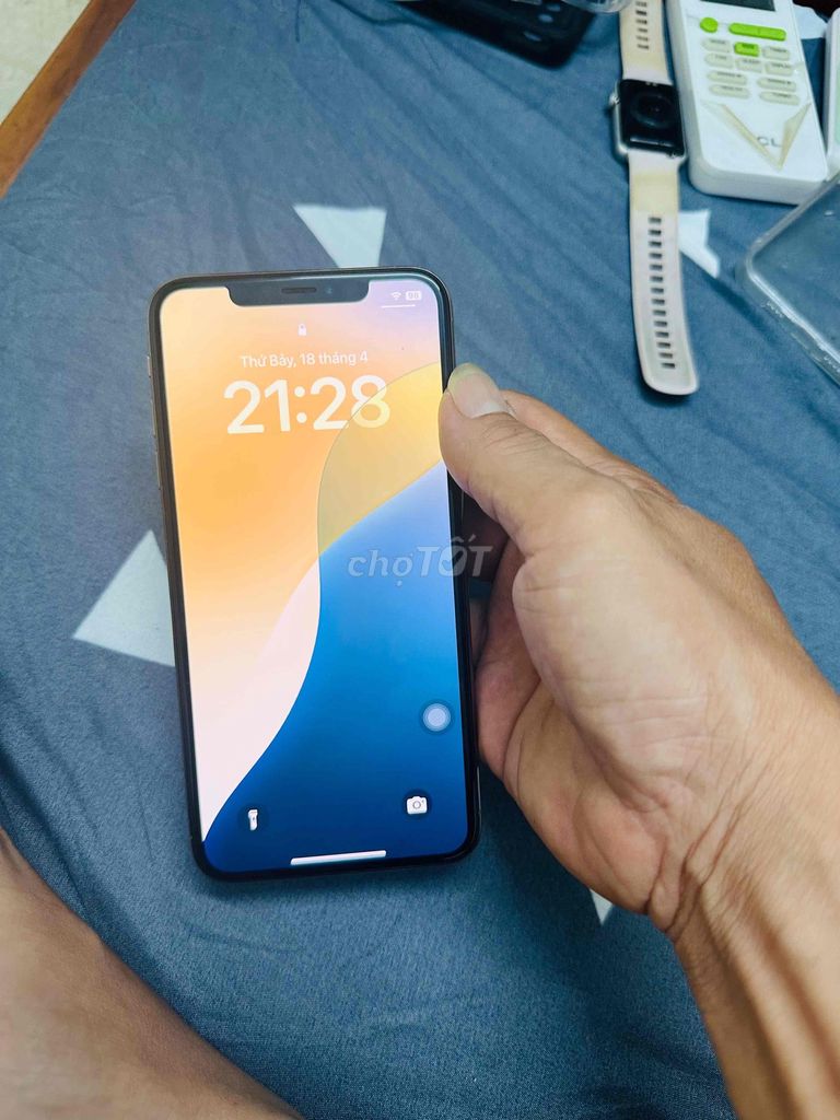 Apple iPhone XS Max 256GB Vàng. Mua bán Điện thoại tại Thành phố Đồng Xoài Bình Phước được đăng bởi nguyen tam hình 1
