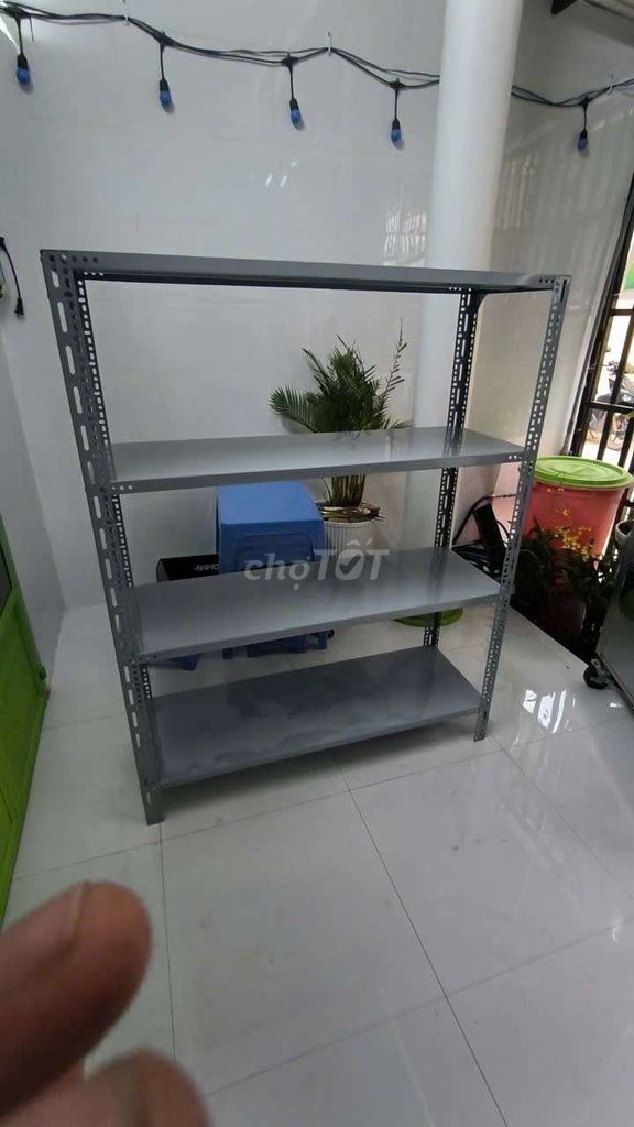 Kệ sắt V lỗ 4 tầng xám ghi. Mua bán Tủ, kệ gia đình tại Thành phố Biên Hòa Đồng Nai được đăng bởi Thu Hoàng hình 1