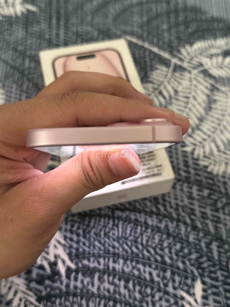 Apple iPhone 15 128GB Hồng Vn/a nguyên zin. Mua bán Điện thoại tại Quận 8 Tp Hồ Chí Minh được đăng bởi Khoa Nguyễn hình 1