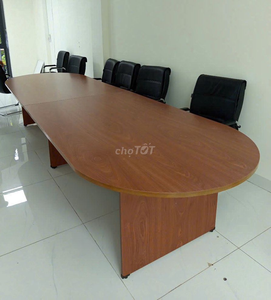 Bàn họp Oval Gỗ MDF Nâu,bàn họp văn phòng thanh lý. Mua bán Đồ dùng văn phòng tại Quận Gò Vấp Tp Hồ Chí Minh được đăng bởi Shop Nội thất Phú Nhàn hình 1