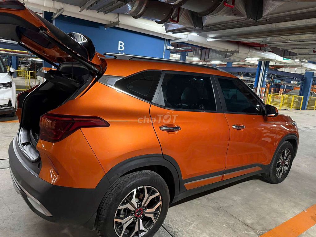 2022 Premium 1.6 AT - 60000 km. Mua bán Ô tô tại Quận 4 Tp Hồ Chí Minh được đăng bởi Đặng Hữu Cương hình 3