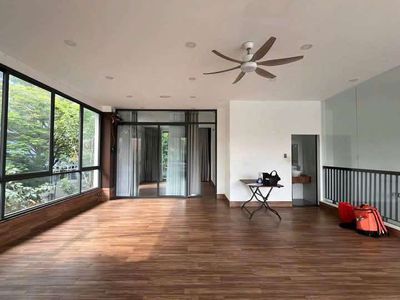 Thích hợp cho kinh doanh văn phòng. Cho thuê văn phòng, mặt bằng kinh doanh tại Quận 7 Tp Hồ Chí Minh được đăng bởi VÂN ANH