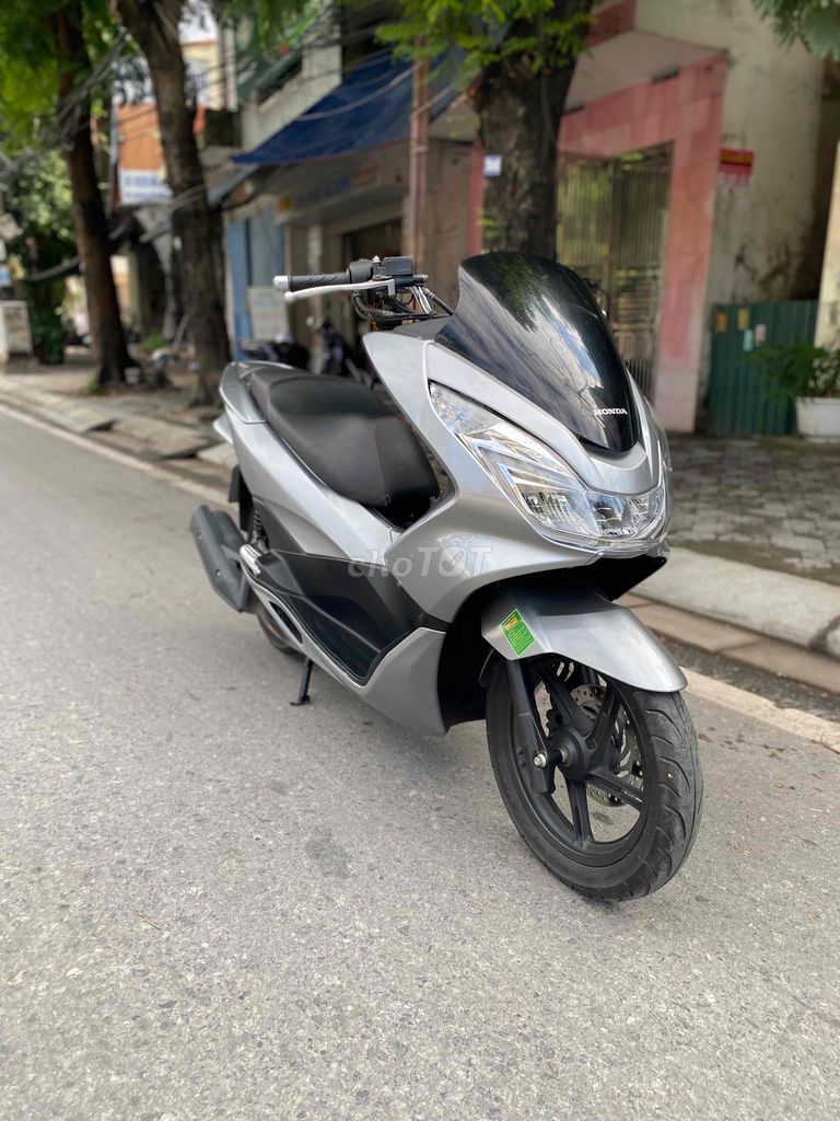Honda PCX Bạc