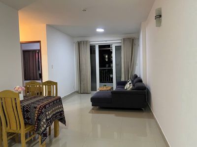 Chung cư Đặng VĂn Ngữ, PN: 65m2, 2p ngủ, NTCB, 11triệu5