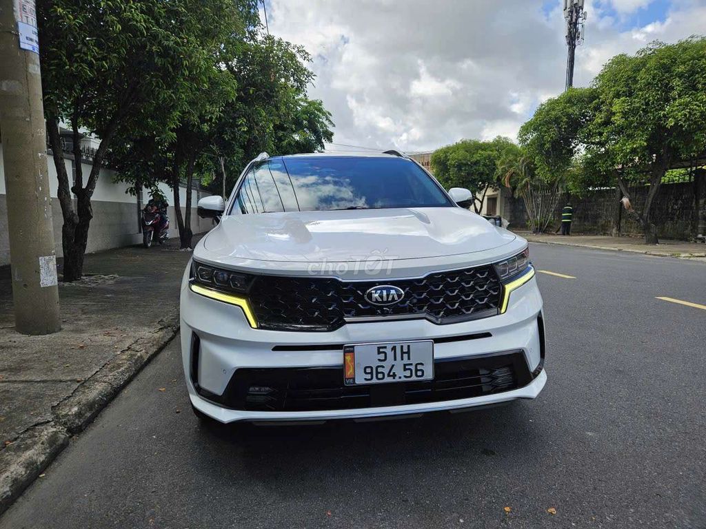 Kia Sorento Signature 2021 88 000 км белый