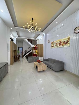 Townhouse 74 m² · 2 bed · Đường Trần Huy Liệu