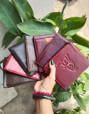 Ví da bò hand made. Mua bán Túi xách tại Thành phố Bà Rịa Bà Rịa - Vũng Tàu được đăng bởi Tuyết Trần