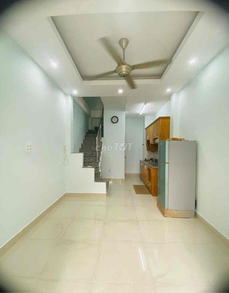 Аренда · 2 комн. · 32 м² · Quận Phú Nhuận, ул. Đường Lê Văn Sỹ