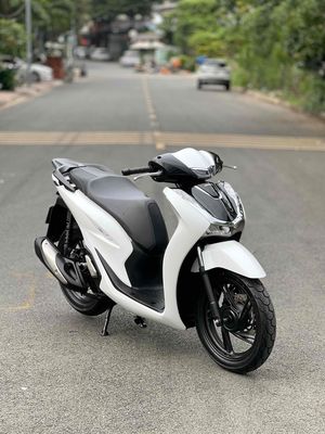 Shvn 125cc Trắng Đen Sporty 2022 Leng Keng Có Góp🎉. Mua bán Xe máy tại Thành phố Biên Hòa Đồng Nai được đăng bởi Xe Máy Phát Đồng