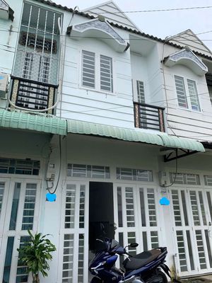 Cần bán nhà 2PN 2Wc Hẻm XH Thạnh Xuân 52 giá 1,2 tỷ TL khách thiện chí. Mua bán Nhà ở tại Quận 12 Tp Hồ Chí Minh được đăng bởi Công Thành