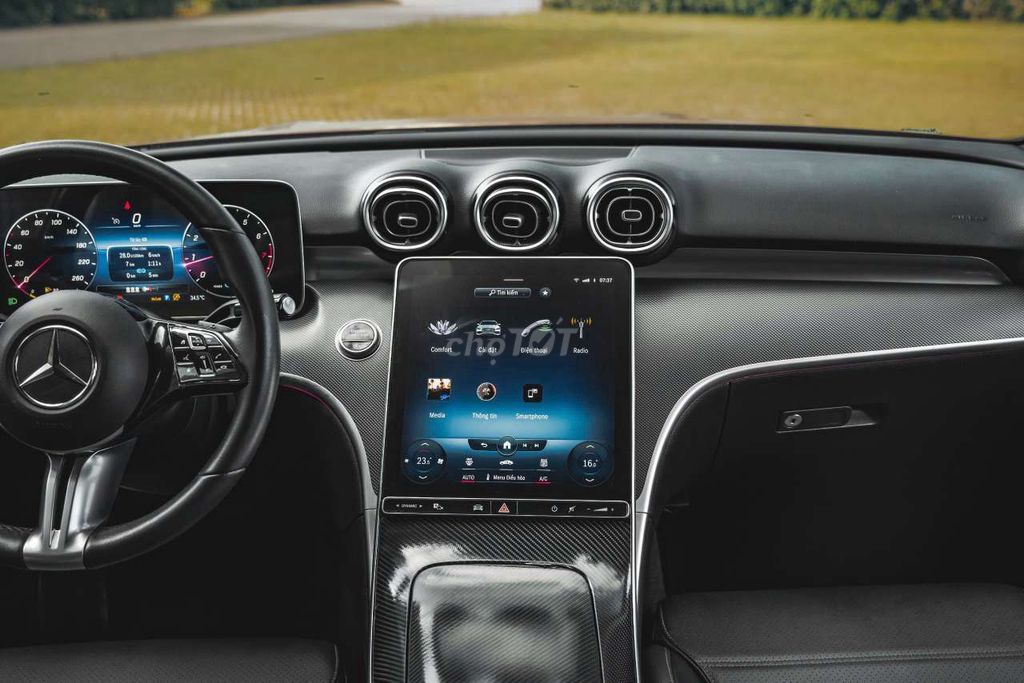 Mercedes C200 Avantgarde 2022 Đỏ 15.000km. Mua bán Ô tô tại Quận 7 Tp Hồ Chí Minh được đăng bởi Hoàn Lee Xe Lướt hình 13