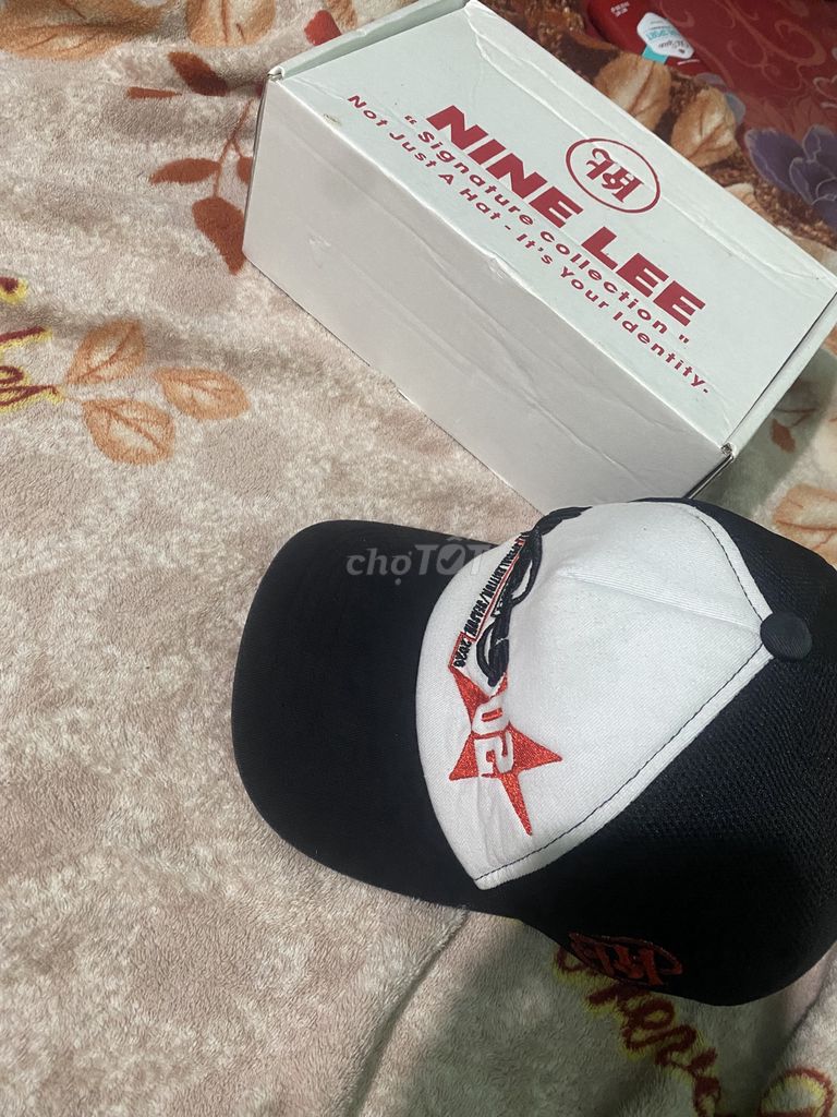 Nón NineLee bản kỷ niệm 2 năm . Mua bán Phụ kiện thời trang khác tại Thành phố Mỹ Tho Tiền Giang được đăng bởi Tên chưa cung cấp hình 1