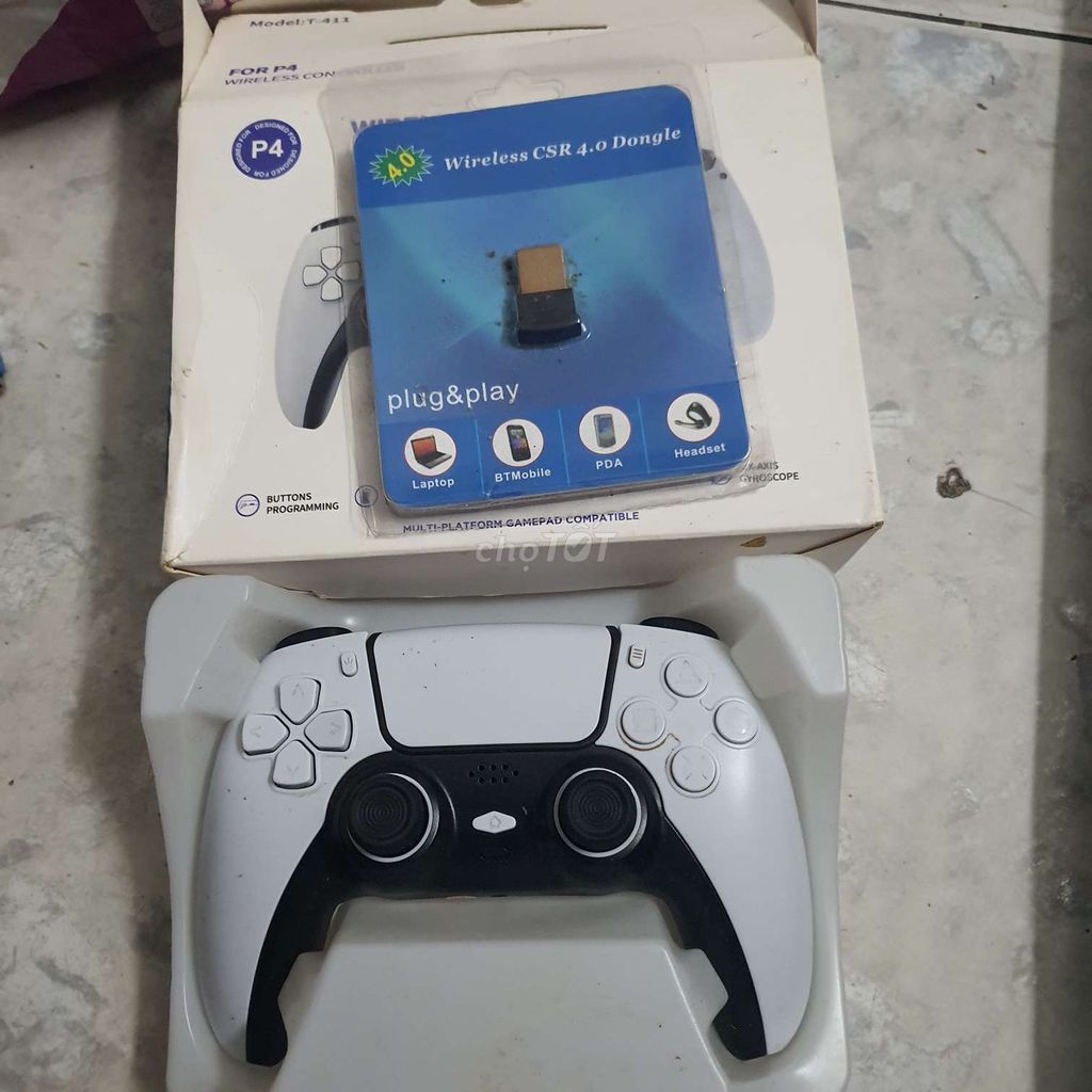 Tay cầm chơi game NEW4 Không dây Đa nền tảng Trắng. Mua bán Thiết bị chơi game tại Quận 12 Tp Hồ Chí Minh được đăng bởi Bích Dung hình 1
