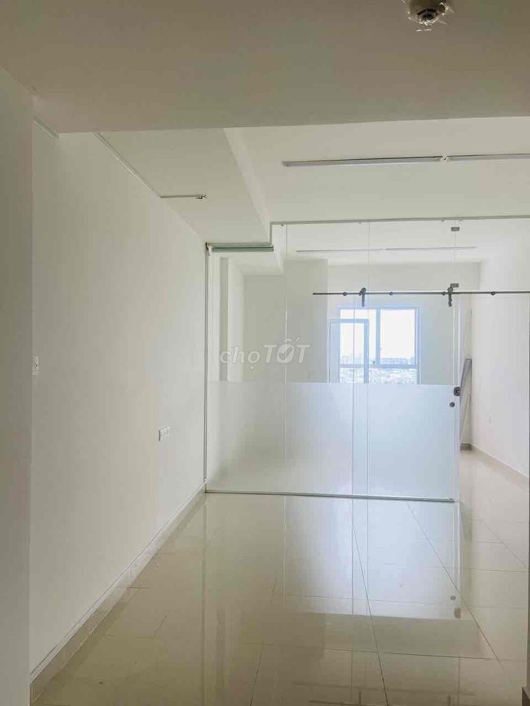 Cho thuê căn hộ Officetel Sunrise CityView Q7 lh :