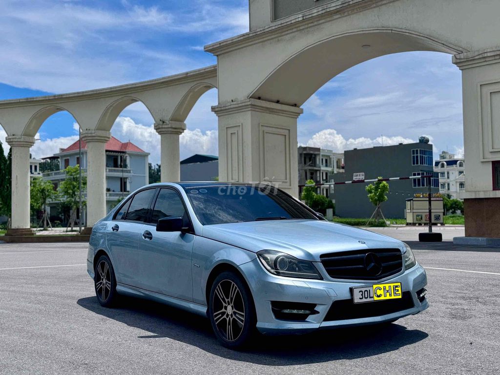 Mercedes Benz C Class 2013 C200 cực chất. Mua bán Ô tô tại Thị xã Kinh Môn Hải Dương được đăng bởi Dũng BMW hình 2