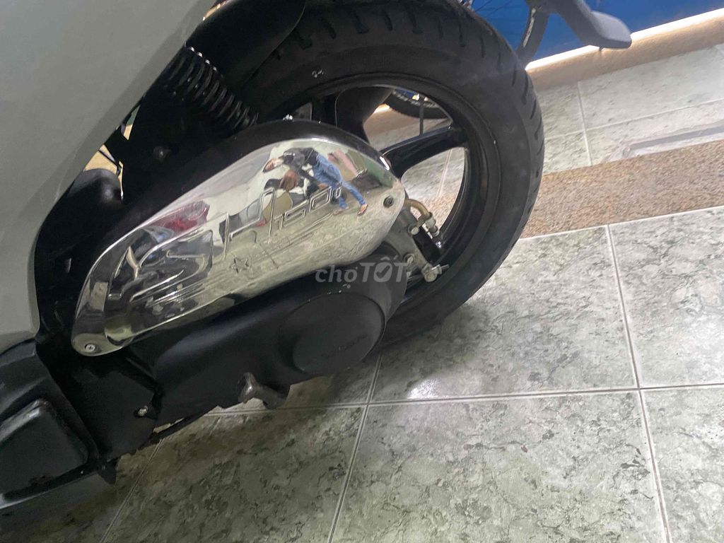 BÁN SH NHÀ. Mua bán Xe máy tại Quận 3 Tp Hồ Chí Minh được đăng bởi hiếu hình 4