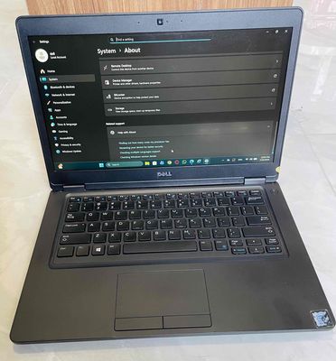 Dell Latitude 5490 i7-8650U 16GB/238GB Đen