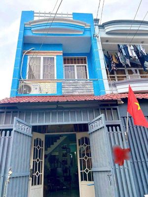 NHÀ CÓ NỘI THẤT 46m2 1LẦU 2PN 2WC HXH ĐÕ THÚC TỊNH