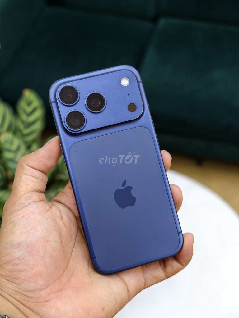 🔥THANH LÝ🔥17PRO 256GB BLUE NGUYÊN BẢN P100👇. Mua bán Điện thoại tại Quận Hải An Hải Phòng được đăng bởi 98 Ngô Gia Tự Hoàng Dũng Mobile Ngã 3 Văn Cao hình 1