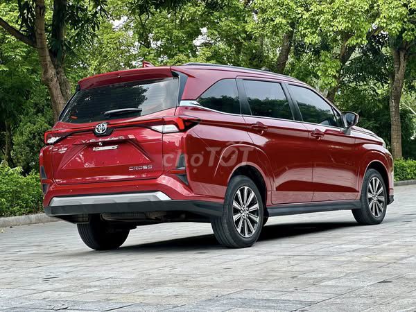 Toyota Veloz Cross 1.5 CVT , sx 2022. Mua bán Ô tô tại Quận Long Biên Hà Nội được đăng bởi Trần Phương Siêu Thị Xe Lướt hình 3