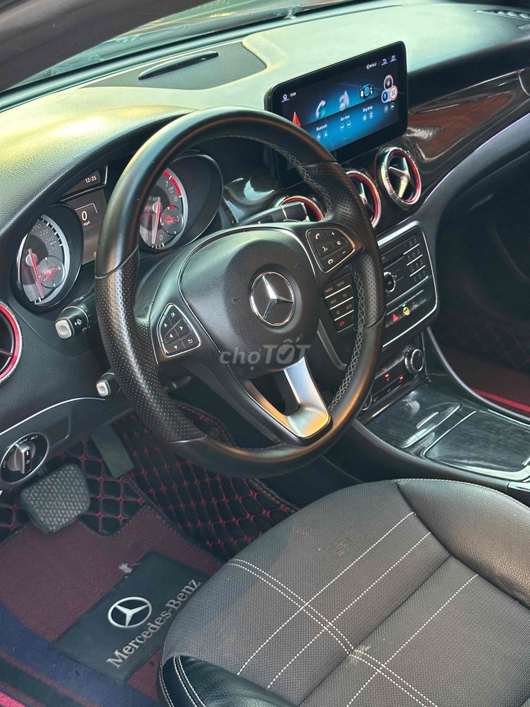 Mercedes Benz CLA Class 11/2015 CLA 200 - 75000 km. Mua bán Ô tô tại Quận 7 Tp Hồ Chí Minh được đăng bởi Auto Car Quận 7 hình 5