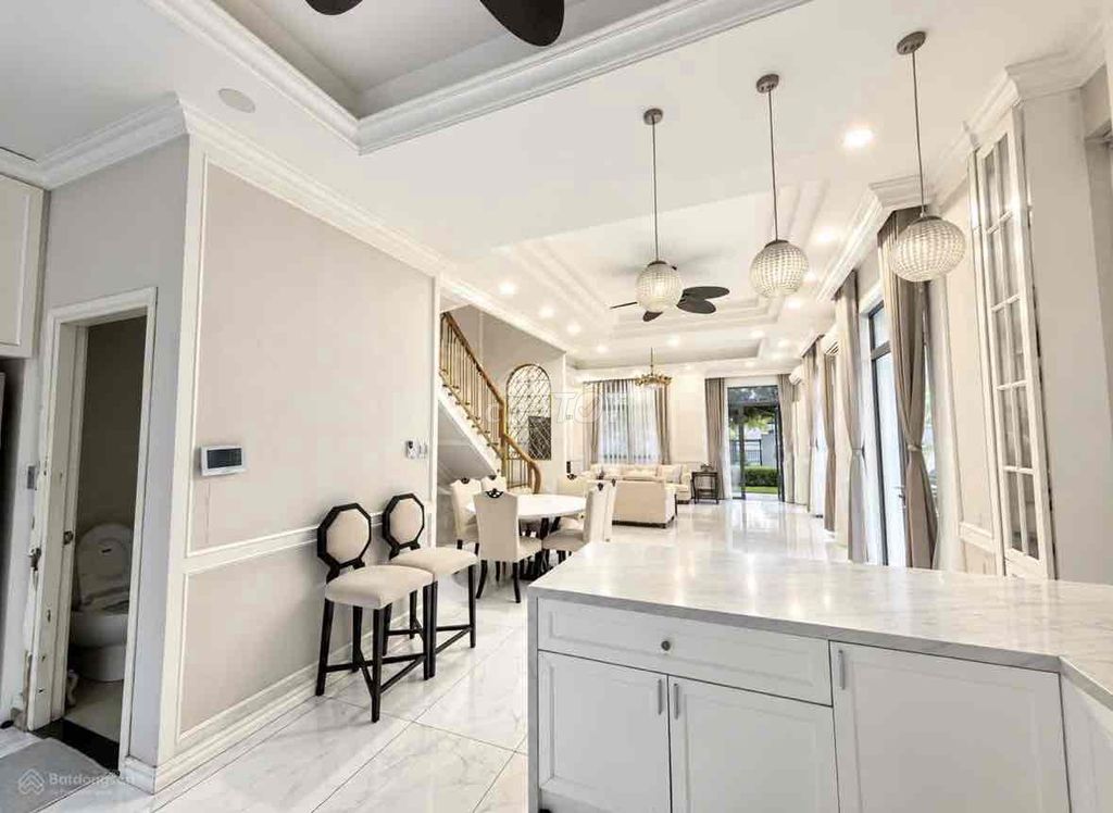 KDC Lakeview City Роскошный интерьер таунхауса с зеленым садом в аренду