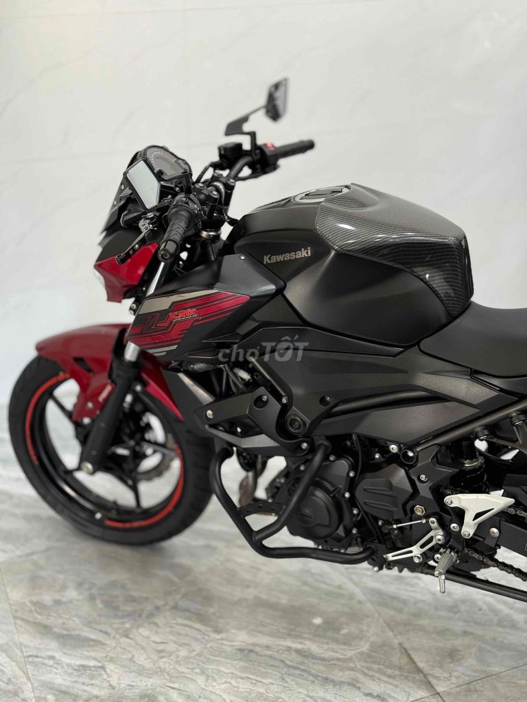 Kawasaki Z400 ABS 10.000 km như mới