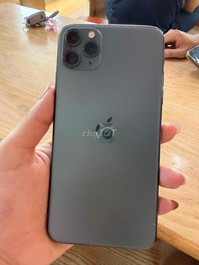 Apple iPhone 11 Pro Max 64GB Xanh rêu. Mua bán Điện thoại tại Huyện Yên Phong Bắc Ninh được đăng bởi Anh Lee hình 1