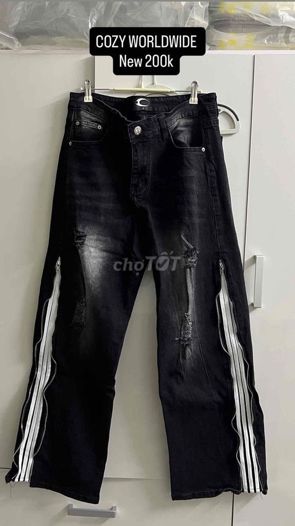 Quần Jean Unisex Đen Jean Basic. Mua bán Quần áo tại Quận 3 Tp Hồ Chí Minh được đăng bởi Trần Quế Nghi hình 1