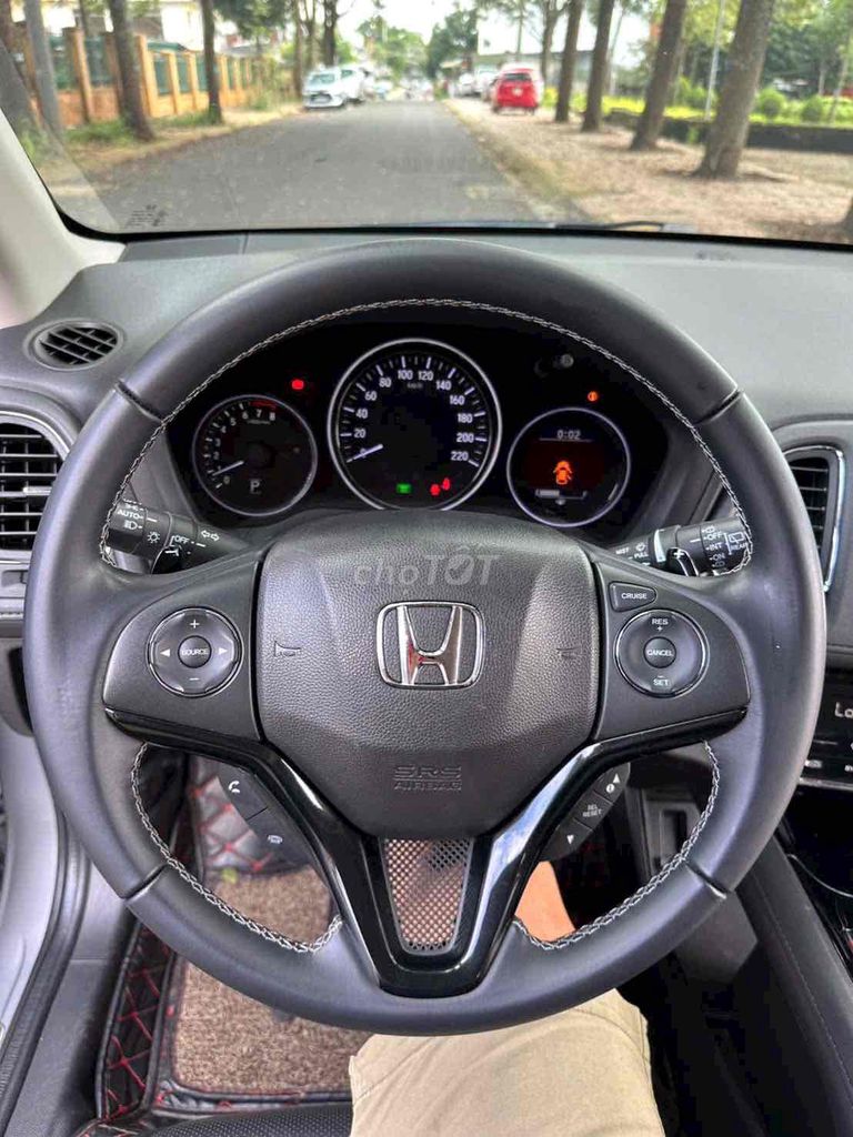 Honda HR-V 2019 HR-V bản full. Mua bán Ô tô tại Thành phố Buôn Ma Thuột Đắk Lắk được đăng bởi Tiến Đạt hình 10