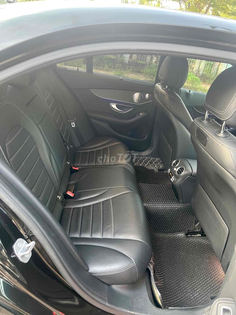 Mercedes Benz C Class 2019 C 300 AMG - 93000 km. Mua bán Ô tô tại Huyện Bù Đăng Bình Phước được đăng bởi nguyễn văn tiến hình 16