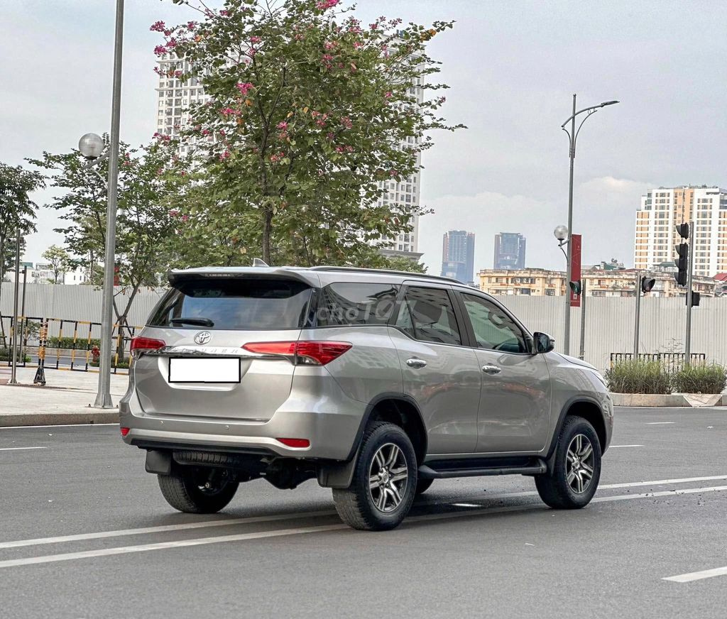 Đổi xe cần bán Toyota Fortuner 2019, At, máy dầu,. Mua bán Ô tô tại Quận Gò Vấp Tp Hồ Chí Minh được đăng bởi Quang hình 4