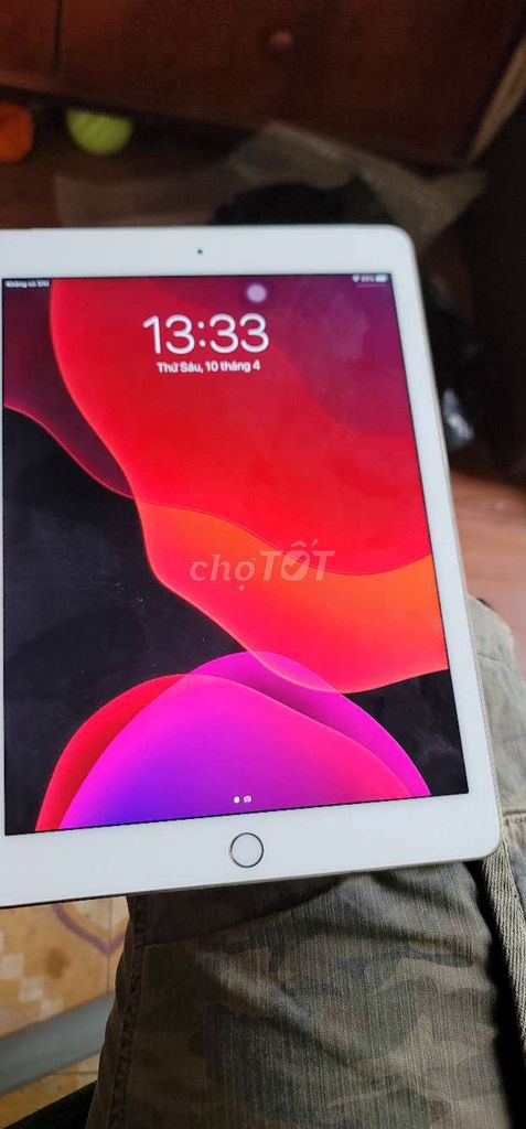 Apple iPad Air 2 16GB Vàng. Mua bán Máy tính bảng tại Thành phố Buôn Ma Thuột Đắk Lắk được đăng bởi lãng tử hình 1