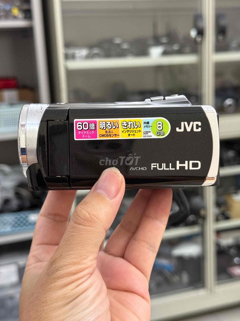 Máy Quay JVC E320 Nguyên Hộp. Mua bán Máy ảnh, Máy quay tại Quận Cầu Giấy Hà Nội được đăng bởi Vũ Tiệp Camera hình 1