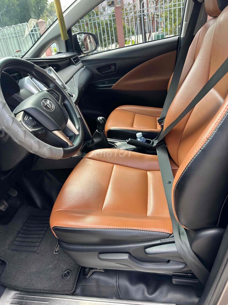 xe Innova 2019 2.0E - nha it di bán lại. Mua bán Ô tô tại Thành phố Thuận An Bình Dương được đăng bởi Nguyen hình 4