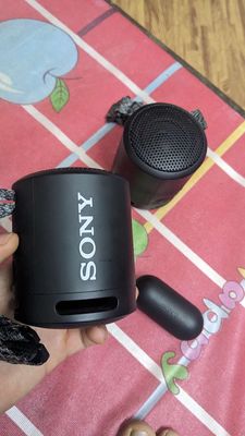 Sony XB13 , wfc700n 99%
