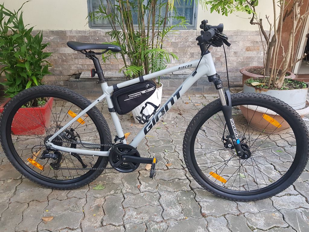 xe đạp địa hình MTB hiệu giant ricon 2 like new