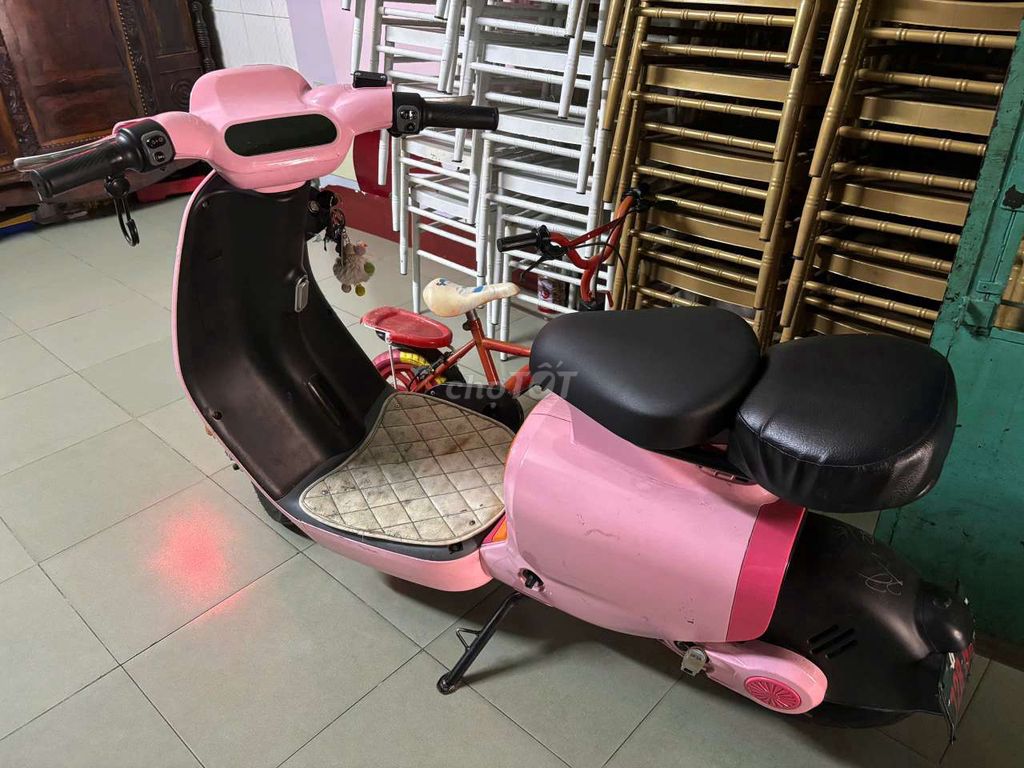 Xe máy điện scooter màu hồng. Mua bán Xe điện tại Quận 6 Tp Hồ Chí Minh được đăng bởi La Thanh Duc hình 5