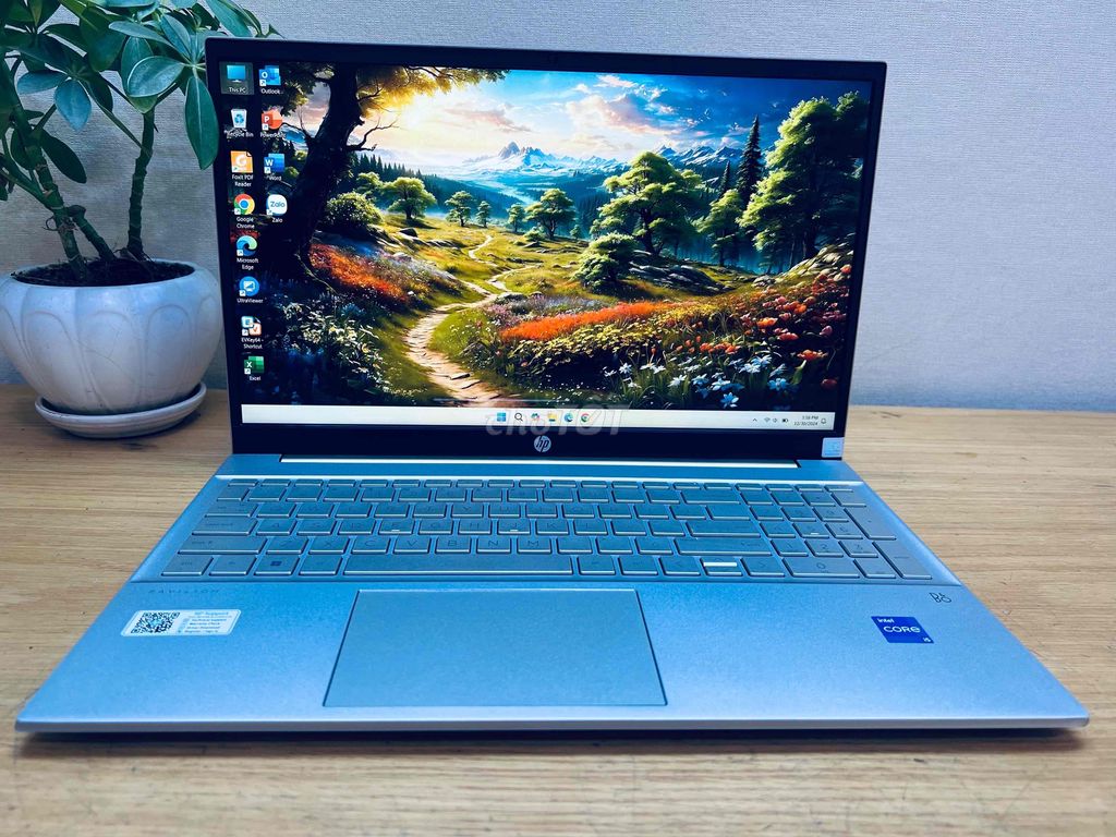 HP 15 -I5 1240p| Ram 8G| SSD 512G| Lcd 15.6 FHD