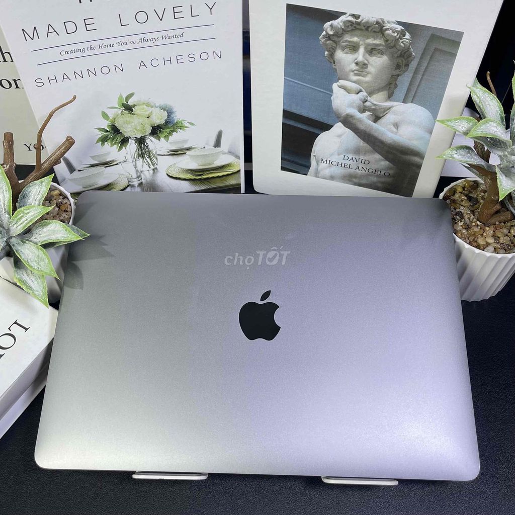 Apple Macbook Pro 13 M1 16GB/256GB Xám. Mua bán Laptop tại Quận 10 Tp Hồ Chí Minh được đăng bởi Minh Nguyệt hình 1