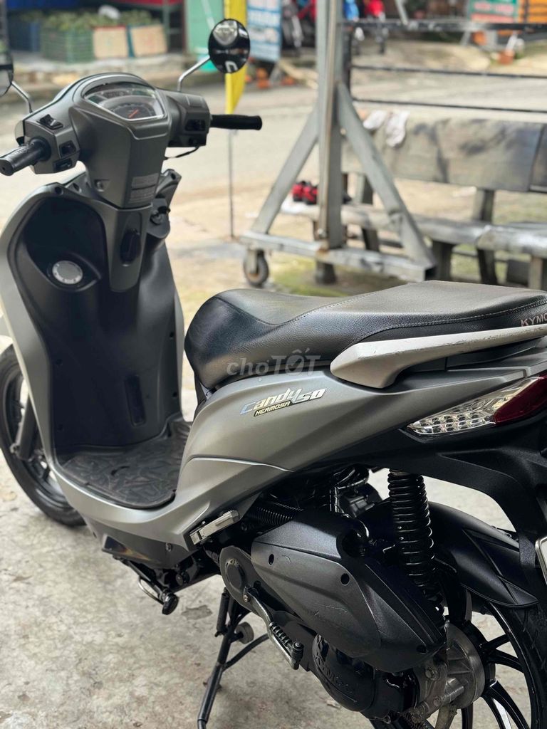 Kynco Candy Hermosa 50cc giấy tờ đầy đủ. Mua bán Xe máy tại Quận Bình Tân Tp Hồ Chí Minh được đăng bởi Hữu Trung hình 4