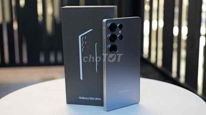 Samsung Galaxy S25 Ultra 256GB Bạc. Mua bán Điện thoại tại Thành phố Thái Bình Thái Bình được đăng bởi Cừu vui vẻ hình 1