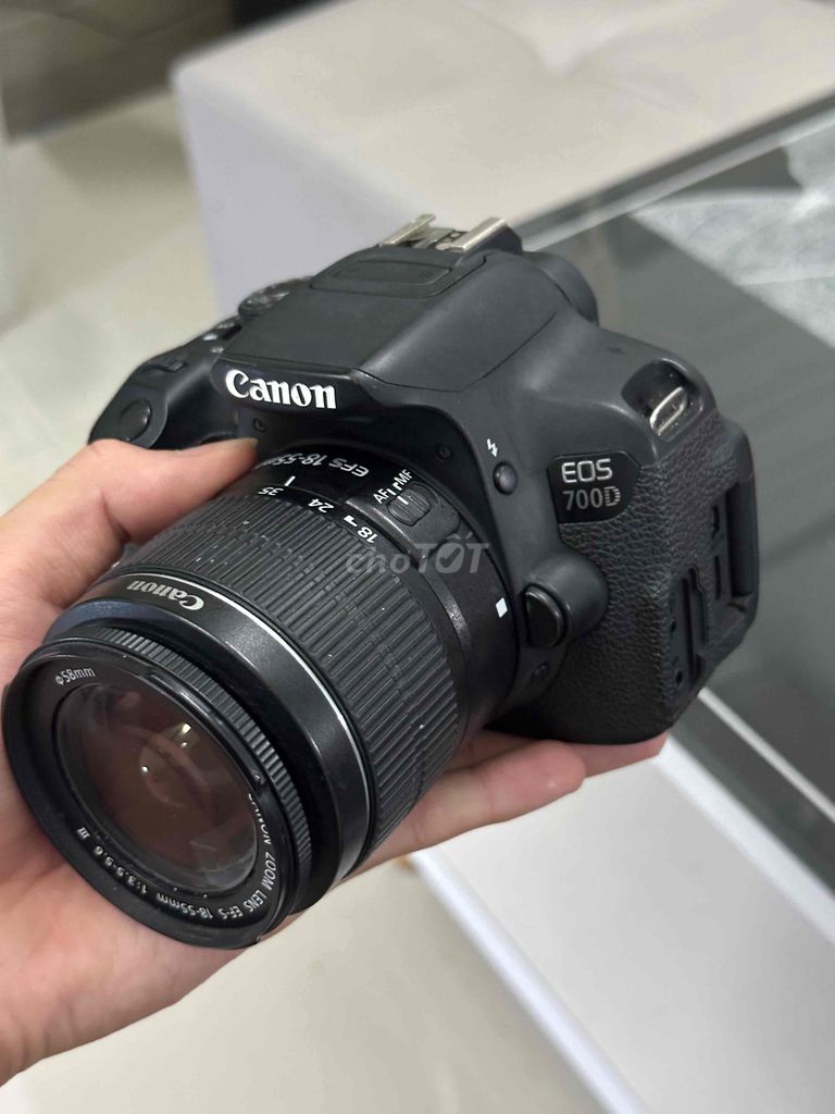 Máy ảnh Canon EOS 700D. Mua bán Máy ảnh, Máy quay tại Quận Thanh Khê Đà Nẵng được đăng bởi Lê Văn Thống hình 1
