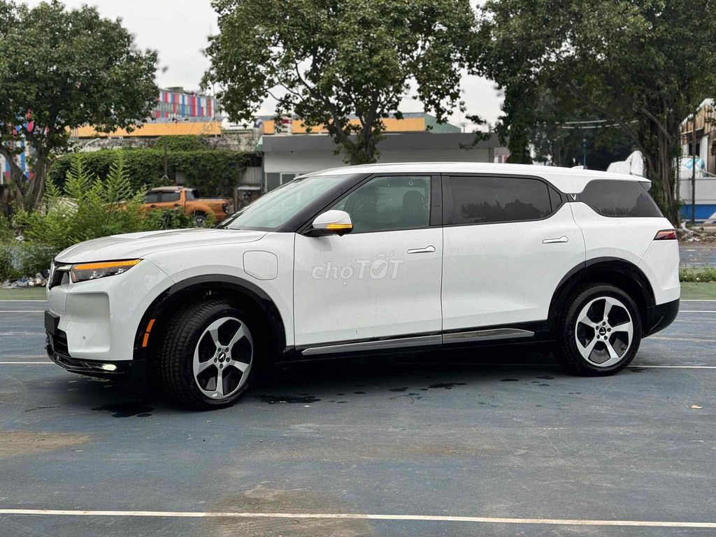 VinFast VF9 2025 Eco. Mua bán Ô tô tại Thành phố Thủ Đức Tp Hồ Chí Minh được đăng bởi TRẦN MINH VƯƠNG hình 1