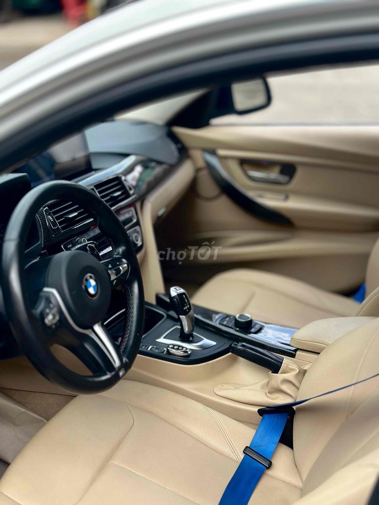 BMW 3 Series 2015 320i - 85000 km. Mua bán Ô tô tại Quận Bình Thạnh Tp Hồ Chí Minh được đăng bởi tuan vu hình 5