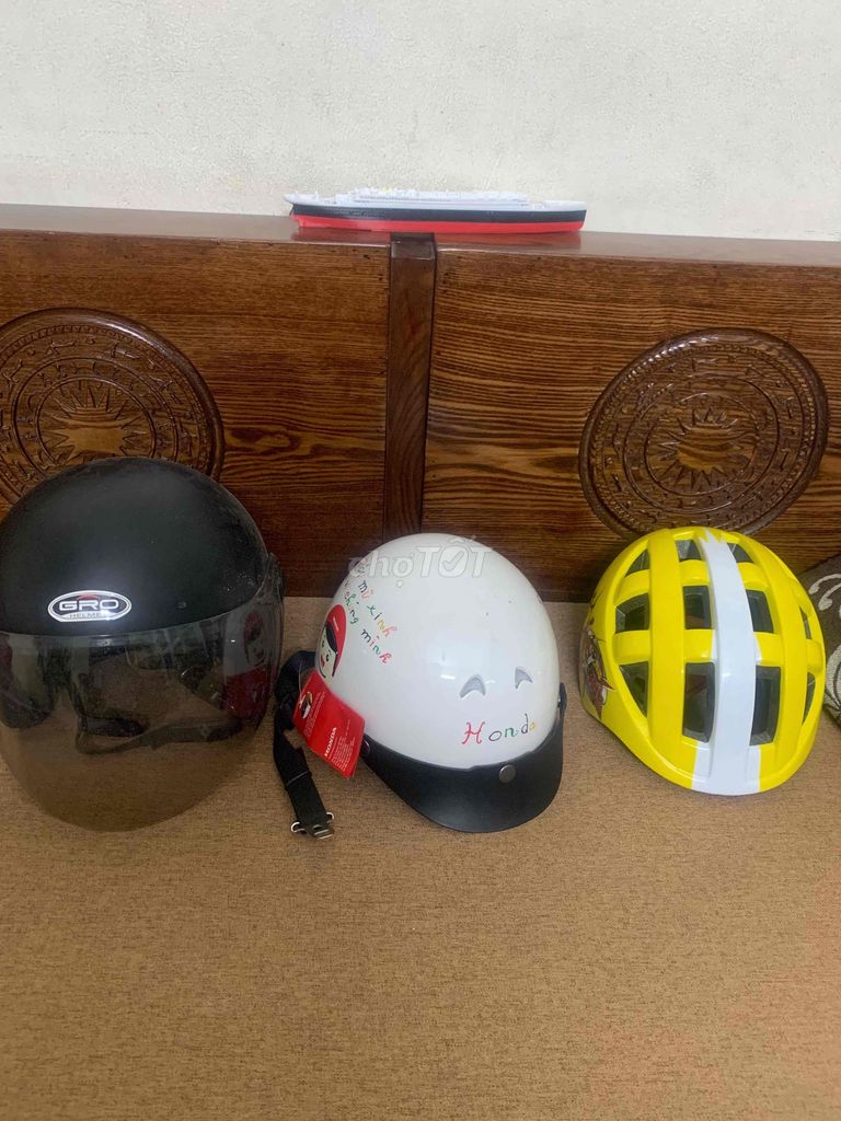 mũ bảo hiểm. Mua bán Phụ tùng xe tại Quận Thanh Xuân Hà Nội được đăng bởi Đuc Phuc hình 1